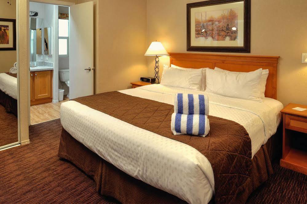 Roundhouse Resort Пайнтоп-Лейксайд Екстериор снимка