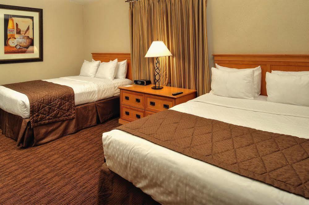 Roundhouse Resort Пайнтоп-Лейксайд Екстериор снимка